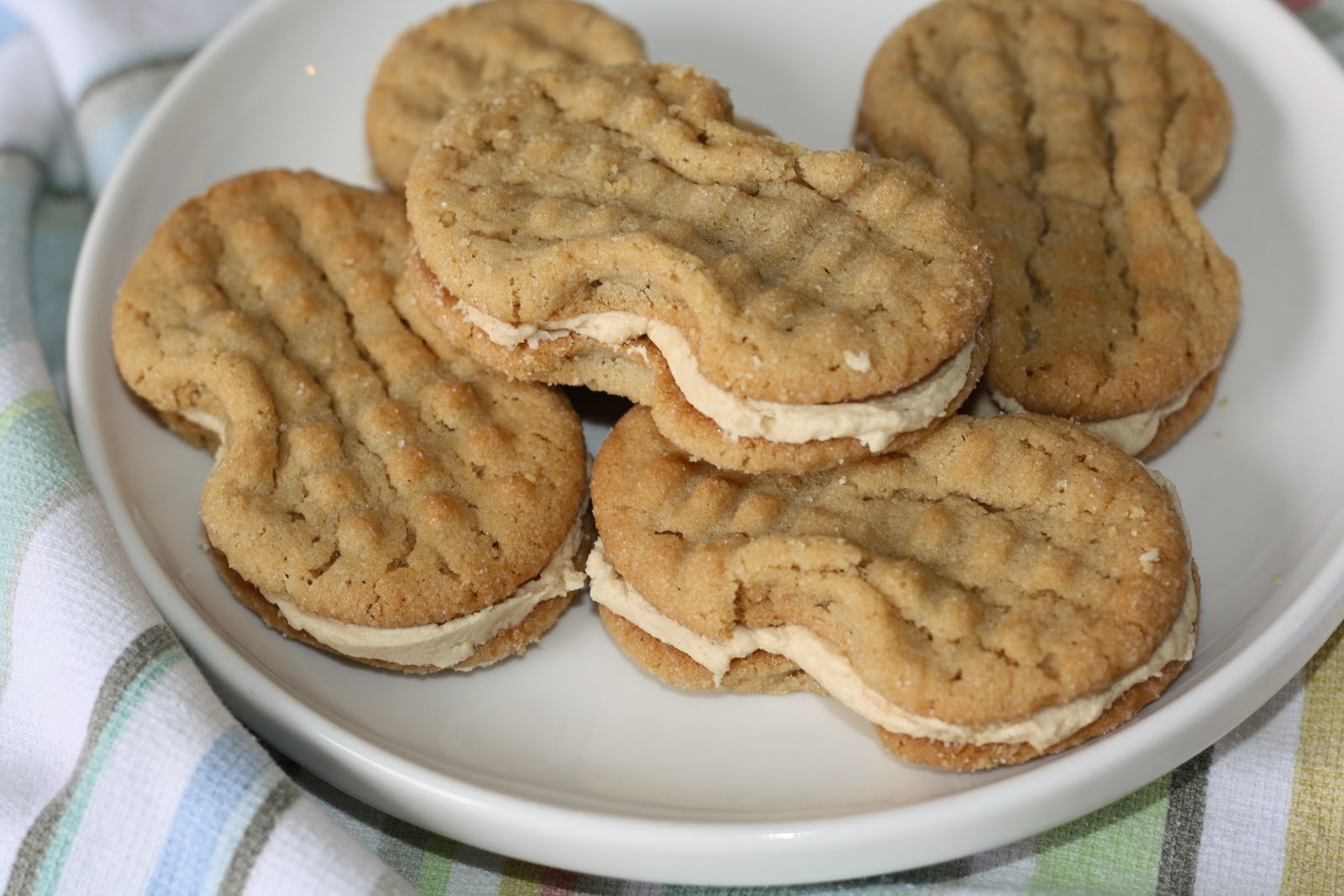 Nutter Butter Cookies - Fall Dessert Recipe: Nutter Butter Acorn Cookies - The ...