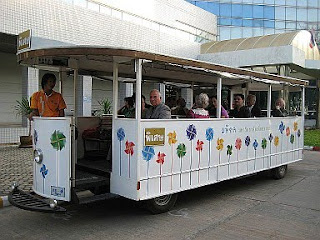 Mahidol Salaya shuttle bus taking speakers to conference venue