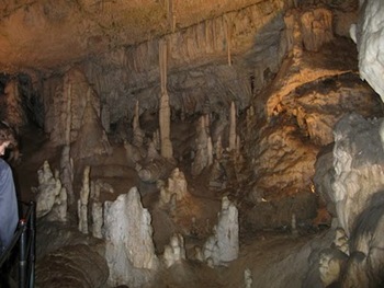 cave_castle_slovenia_28