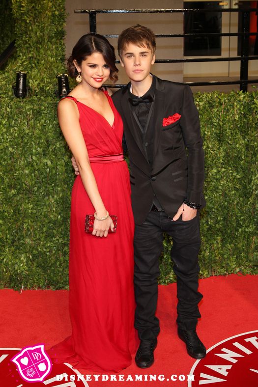 selena gomez pregnant from justin bieber. JUSTIN BIEBER AND SELENA GOMEZ