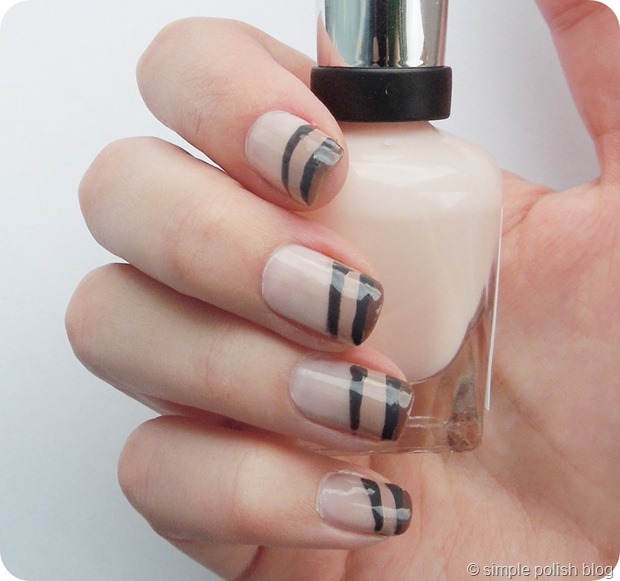 Sally-Hansen-Arm-Candy-Mauve-Along-Tippy-Taupe-Grey-Expectations-4