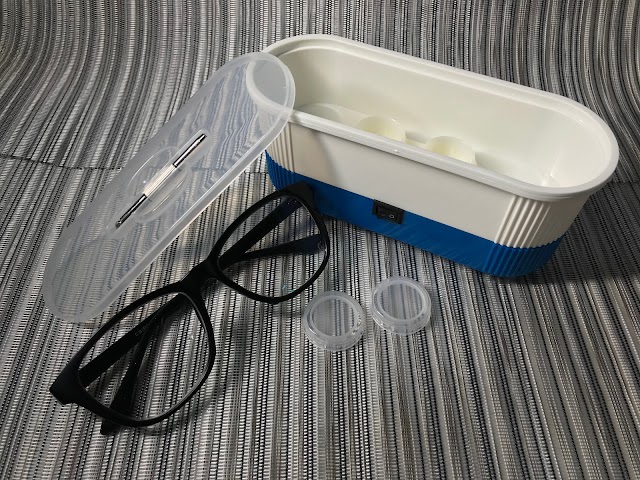 【四眼仔恩物】Aiyo0o 自動洗眼鏡器 震出水波紋洗眼鏡 ＄99