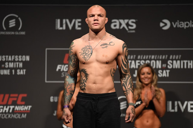 Anthony Smith, do UFC, diz que luta contra ladrão em sua casa foi "uma das mais duras da sua vida"