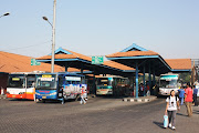 Suasana lengang di koridor departure bus PATAS. Terminal Bus Bungurasih (img )