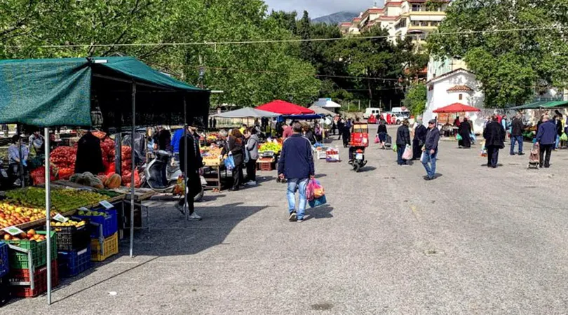 ΚΚΕ ΑΜ-Θ: Στεκόμαστε στο πλευρό των βιοπαλαιστών επαγγελματιών των Λαϊκών Αγορών και όλων των αυτοαπασχολούμενων