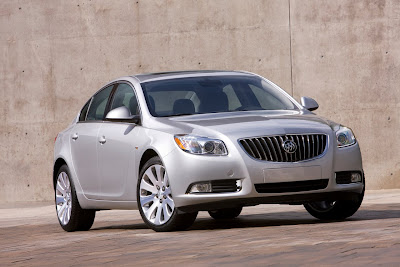 2013 Buick Regal First Look