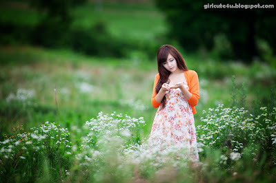 Ryu-Ji-Hye-Flower-Dress-12-very cute asian girl-girlcute4u.blogspot.com