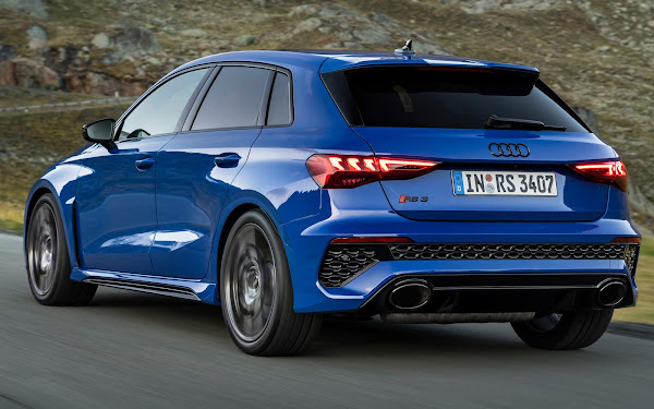 Novo Audi RS3 Performance Edition de 407 cv chega a 300 km/h