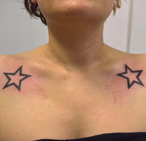 Tatuajes de Estrellas en Hombros