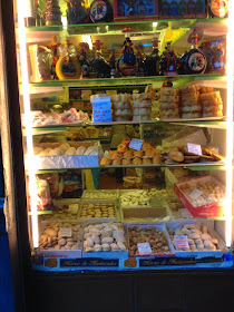 by E.V.Pita... Sweet shops in Madrid / por E.V.Pita... Tiendas de dulces en Madrid / por E.V.Pita...Tendas de larpeiros en Madrid... http://picturesplanetbyevpita.blogspot.com/2014/11/sweet-shops-in-madrid-tiendas-de-dulces.html