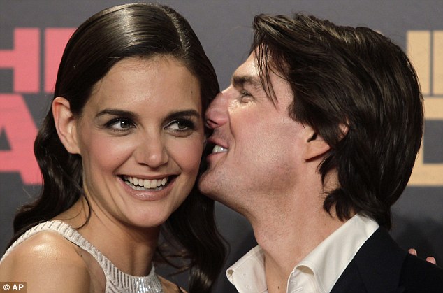 katie holmes and tom cruise height difference. women mottai, Tom