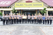13 Personel Polres Tulang Bawang Mendapatkan Reward Pada Upacara Hari Kesadaran Nasional