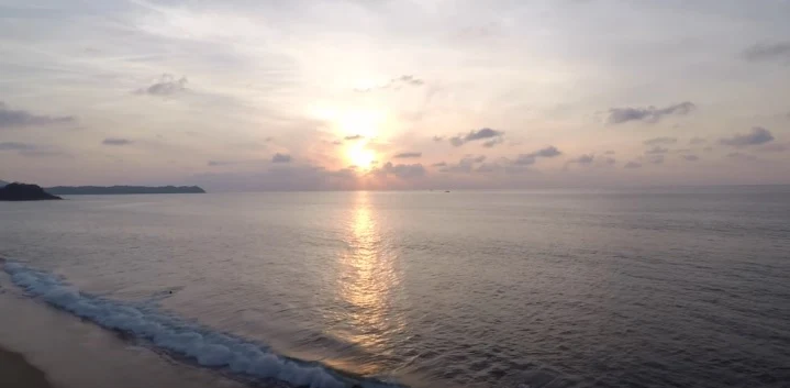 Playa san Pancho al Atardecer