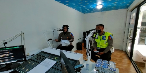 Operasi Zebra Maung 2022, Ditlantas Polda Banten Talkshow di Radio Megaswara
