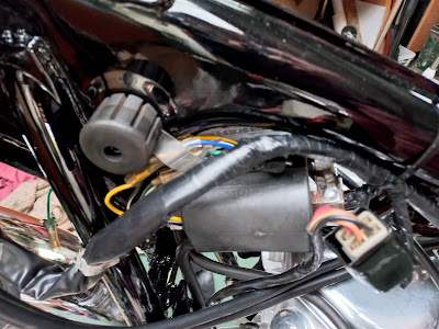 Honda CB500K1 wiring around the coils