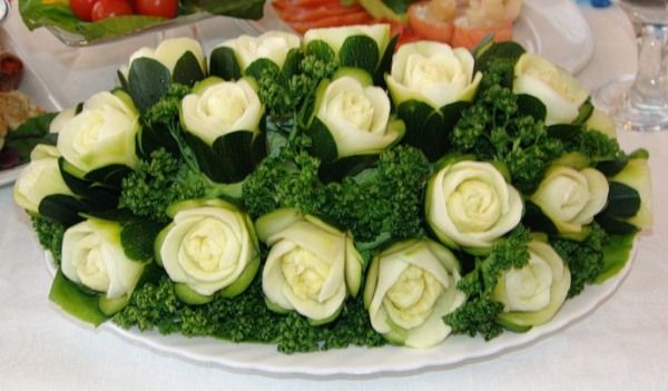 [fruit-vegetable-art-08.jpg]