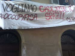 17/11/11 ex sede Banca Popolare di Lodi occupata...il nostro striscione sventola!!!!