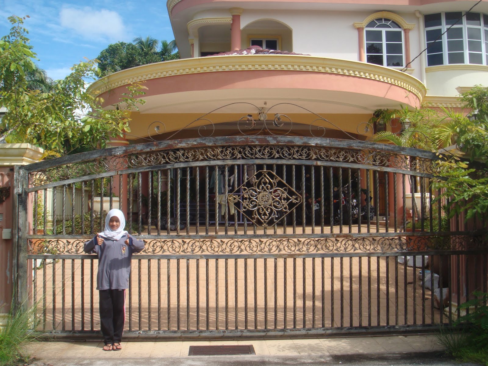 Bermula Ceritaku Rumah  Siti  Nurhaliza  sunyi 