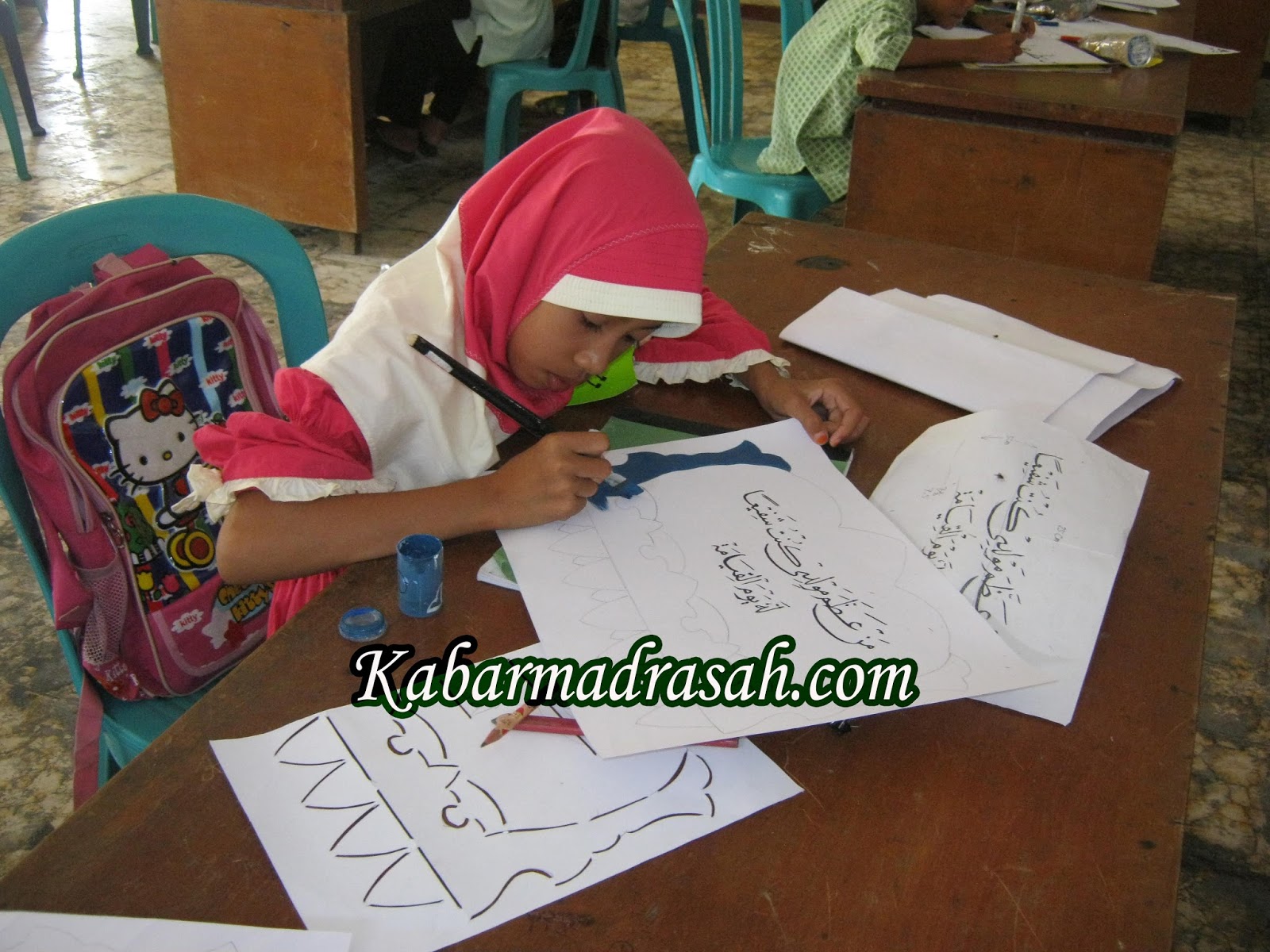 Pengertian Kaligrafi "Kaligrafi adalah ilmu seni menulis indah ia berasal dari bahasa asing yaitu Bahasa inggris Caligraphy is art beautiful hand