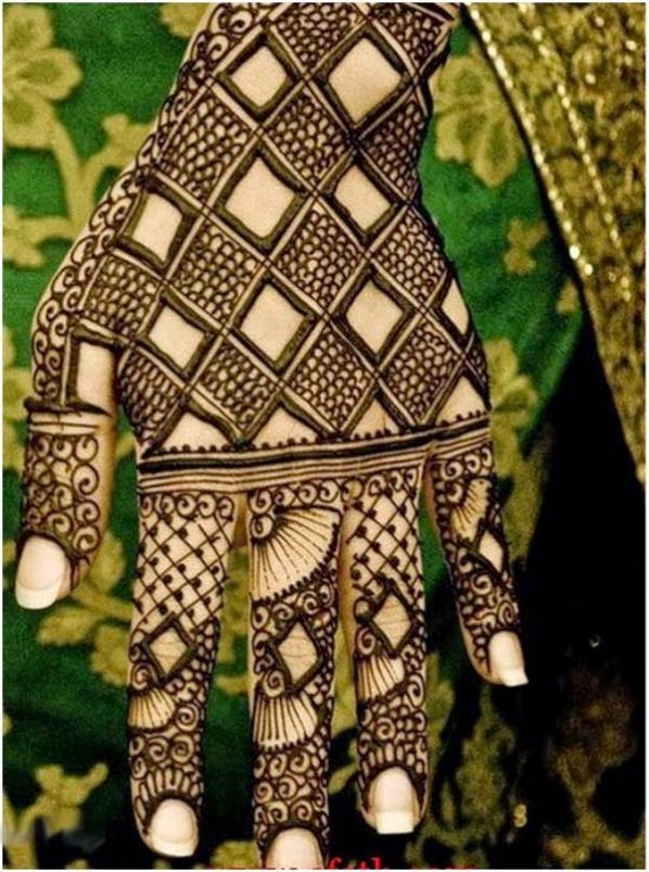 Indian Style Mehndi Design For Girls On Eid
