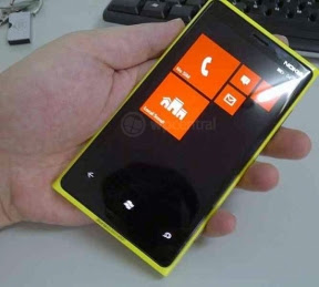Nokia Lumia Arrow dan Phi Berbasis Windows 8