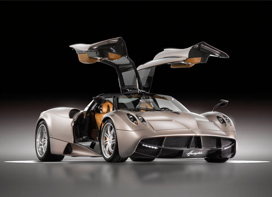 Mobil Tercepat Pagani Huayra