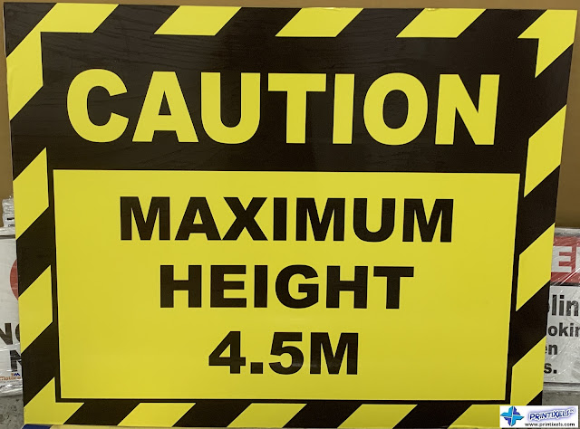 Reflective  Caution Maximum Height Signage