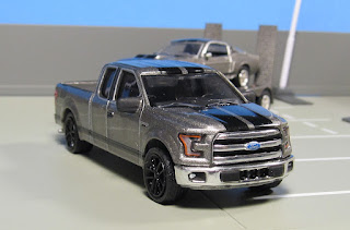 GreenLight   Hitch & Tow  ford f-150