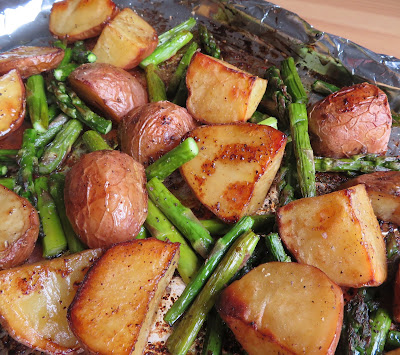 Balsamic Roasted New Potatoes & Asparagus