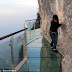 Jambatan Kaca Transparent Di Grand Canyon Shiniuzhai National Geological Park China,Terinspirasi Filem 'Avatar'