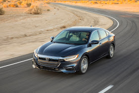 Front 3/4 view of 2019 Honda Insight