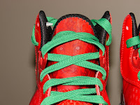 Nike LeBron 8 V2 Christmas