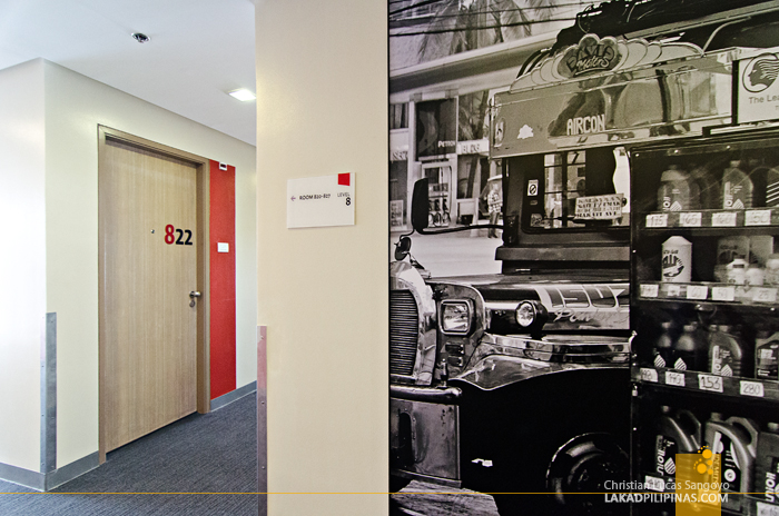 Red Planet Makati Amorsolo Hotel Hallway