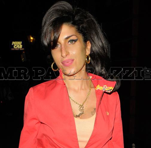 Amy Winehouse Drugs Pics 2011