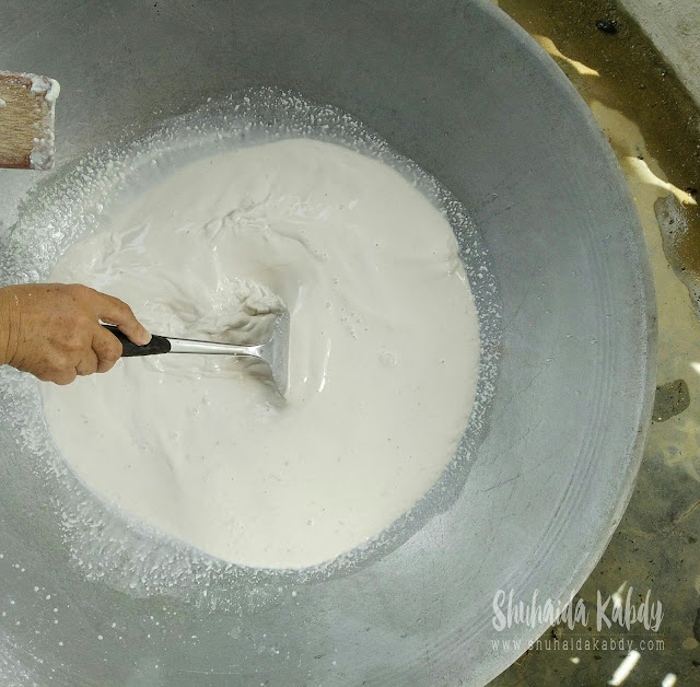 GOTONG ROYONG MASAK BUBUR ASYURA