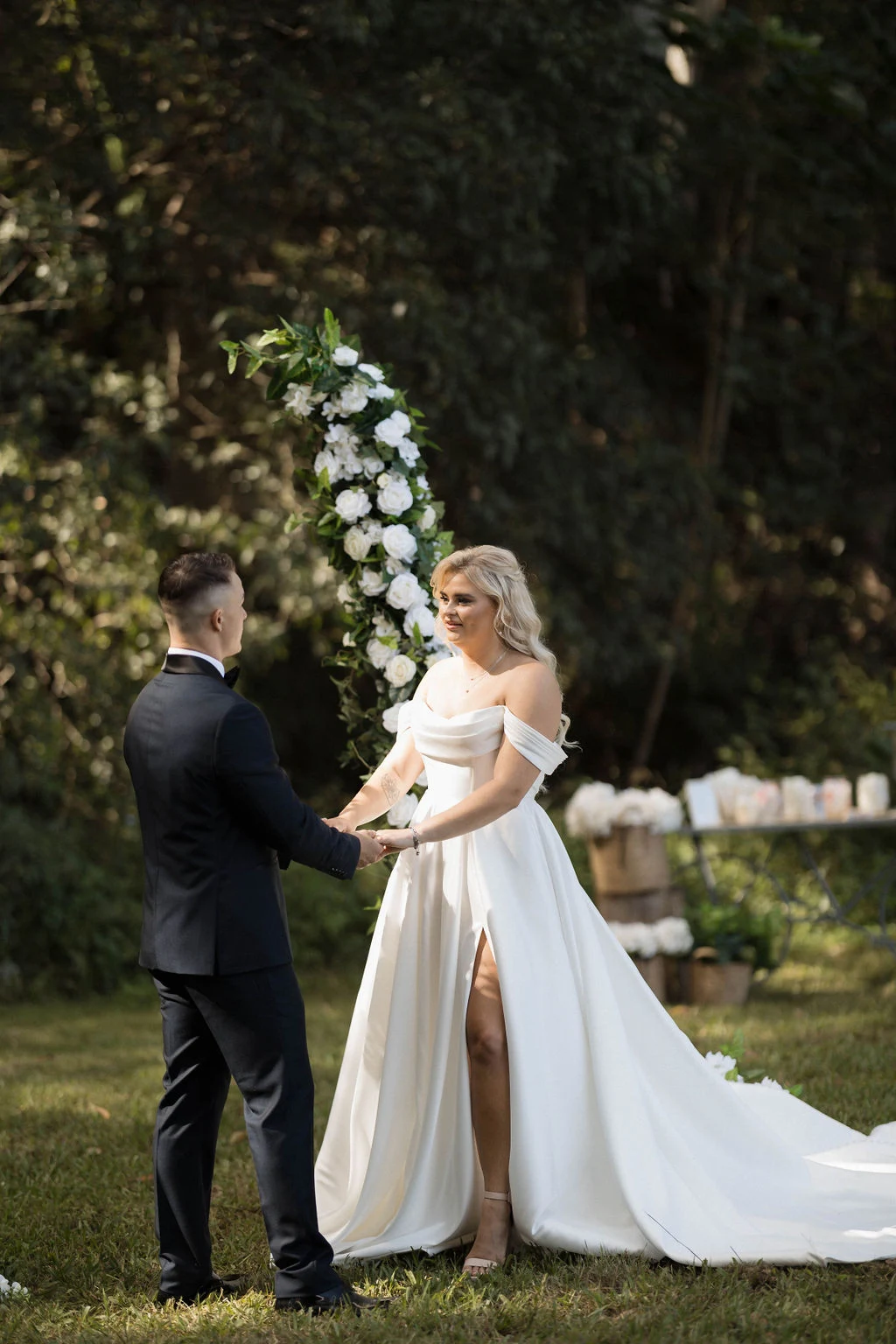 wedding inspiration and styling gold coast weddings to the aisle australia images by kim studio photography