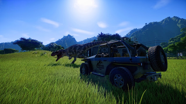 Jurassic World Evolution - Chasing a T-rex with a Jeep