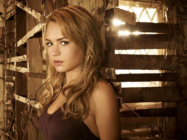 Hot model Britt Robertson New hot picture photo gallery Top Model Dress 