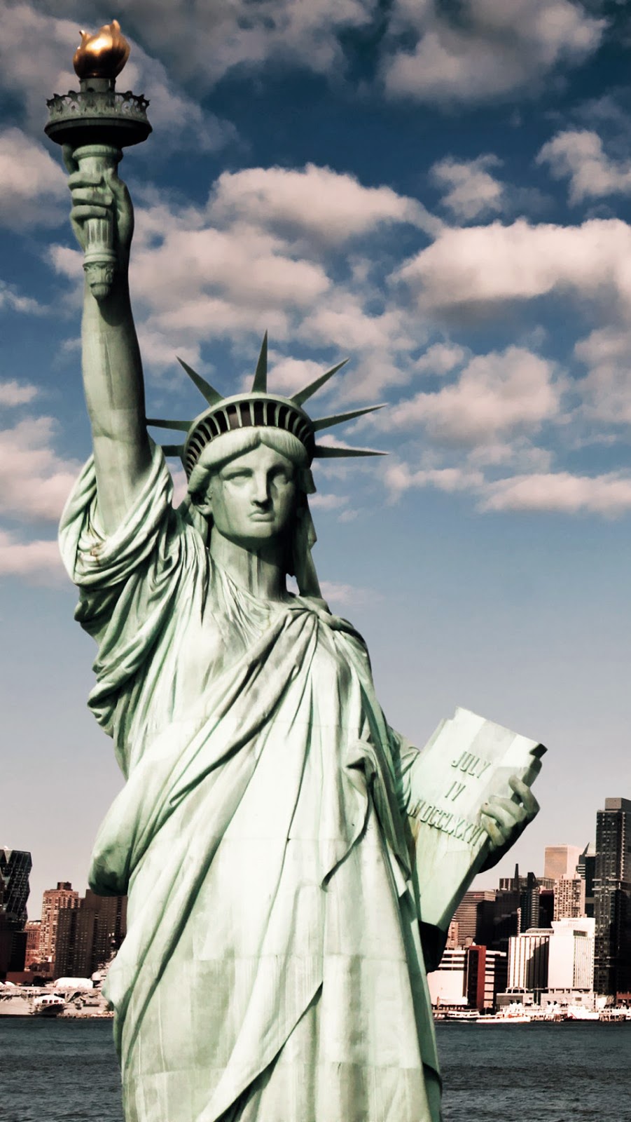 Spend Unforgettable Time in New York-Statue of Liberty