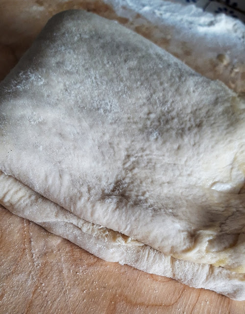 filone di pane sfogliato all'olio evo, preparazione