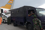   Prajurit TNI Terus Berjibaku Distribusikan APD di Sejumlah Daerah