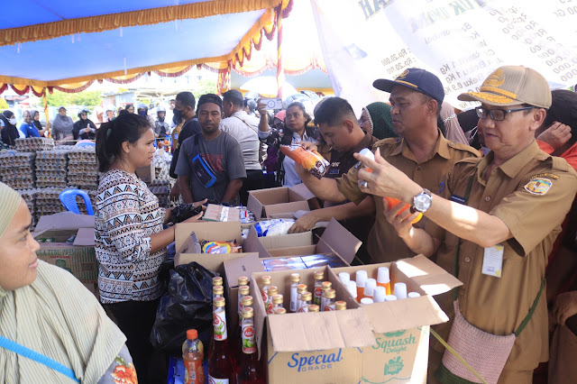 Tekan Laju Inflasi Disperindag Mimika Gelar Operasi Pasar Murah Tekan Laju Inflasi Disperindag Mimika Gelar Operasi Pasar Murah