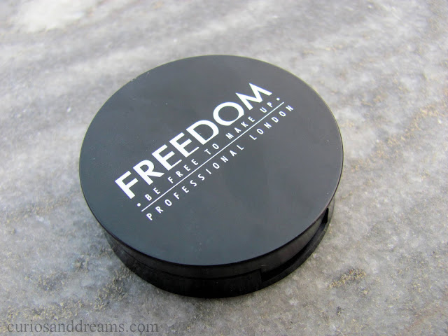 Freedom Makeup Duo Brow Powder review