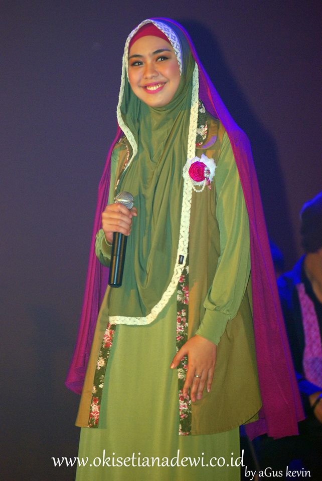 Hijab Jilbab Tudung Muslimah Oki Setiana Dewi 2 Of 3 Pics 