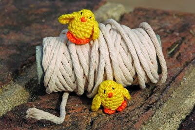 cheeky crochet chicks