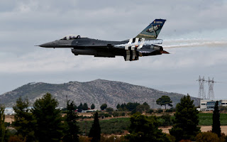 Athens Flying Week: Δυνατό θέαμα και με την ομάδα “Δαίδαλος” της 120 ΠΕΑ