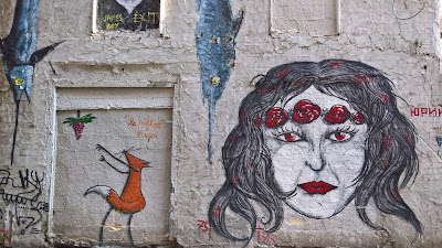 Palermo street art: woman with rose crown