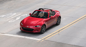 2017 Mazda MX-5 Miata RF front 3/4 view