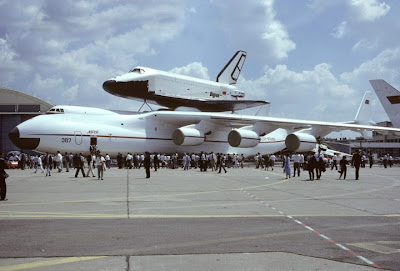 The World’s Heaviest and Largest Jet Seen On www.coolpicturegallery.net