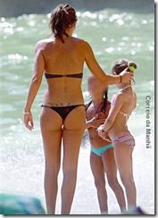 Diana Chaves bikini 2